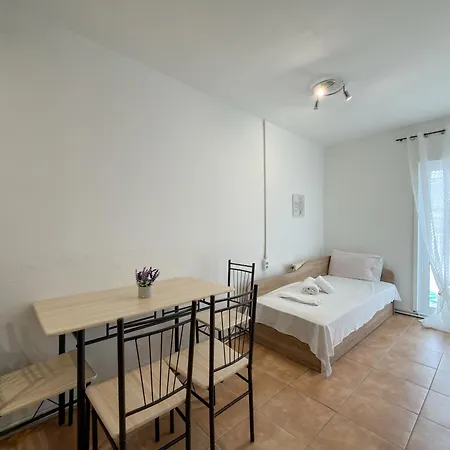 Appartement Happy Nest In With Patio *