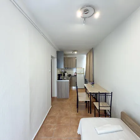 Happy Nest In With Patio * Thessalonique