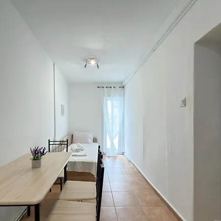 Appartement Happy Nest In With Patio *